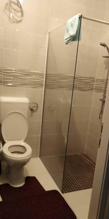 Holiday House Maretta - Apartment No 1 Lukovo Šugarje Kültér fotó