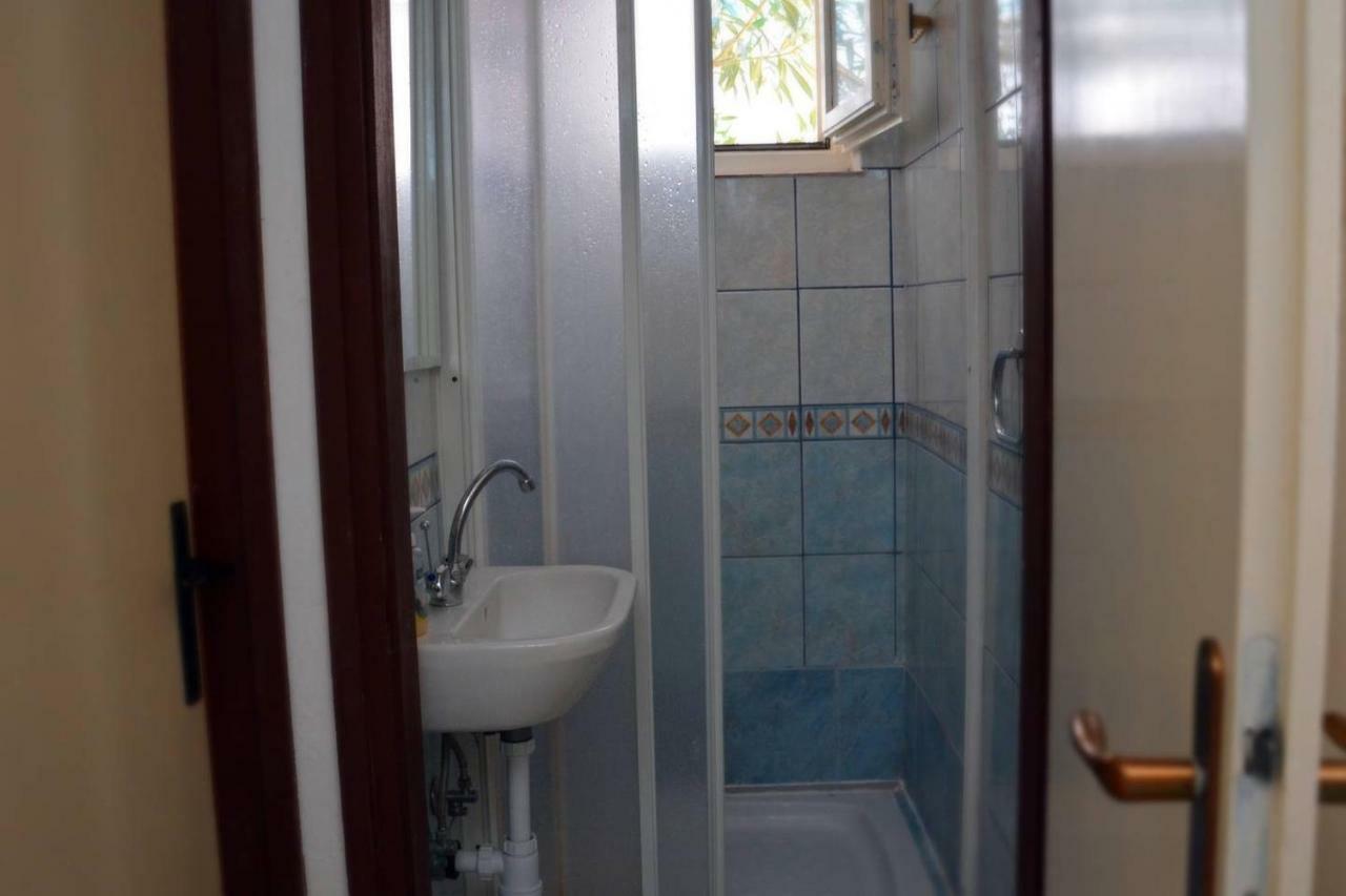 Holiday House Maretta - Apartment No 1 Lukovo Šugarje Kültér fotó