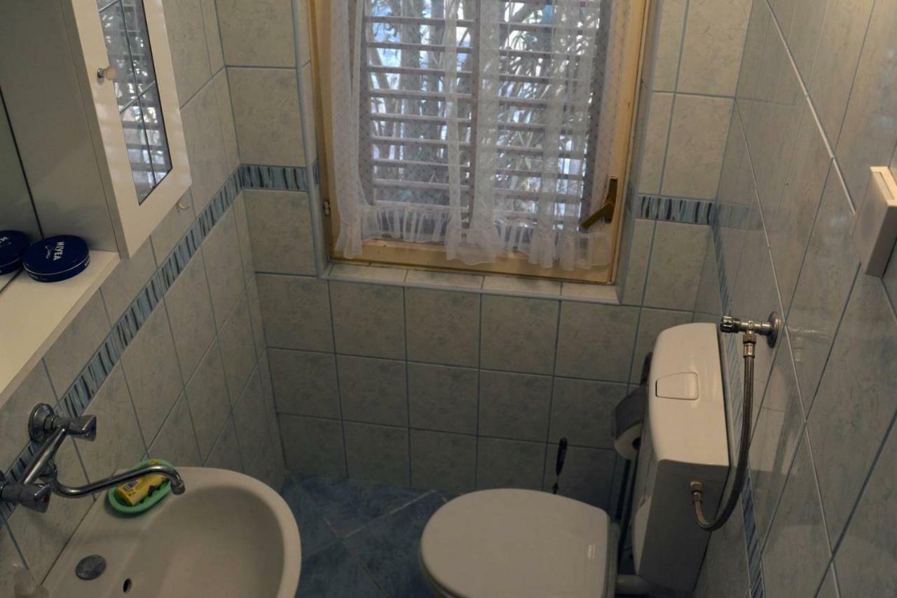 Holiday House Maretta - Apartment No 1 Lukovo Šugarje Kültér fotó